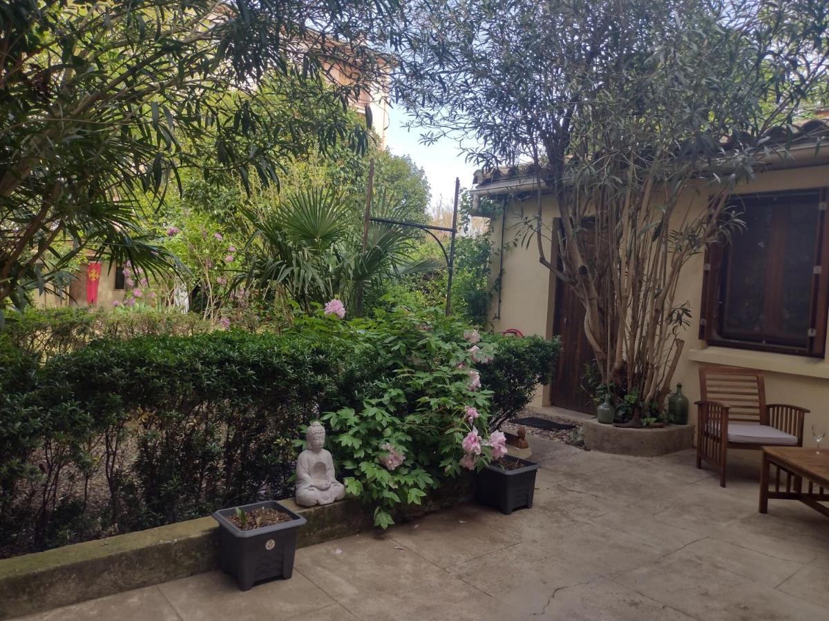 Number15 Guesthouse Carcassonne Exterior foto